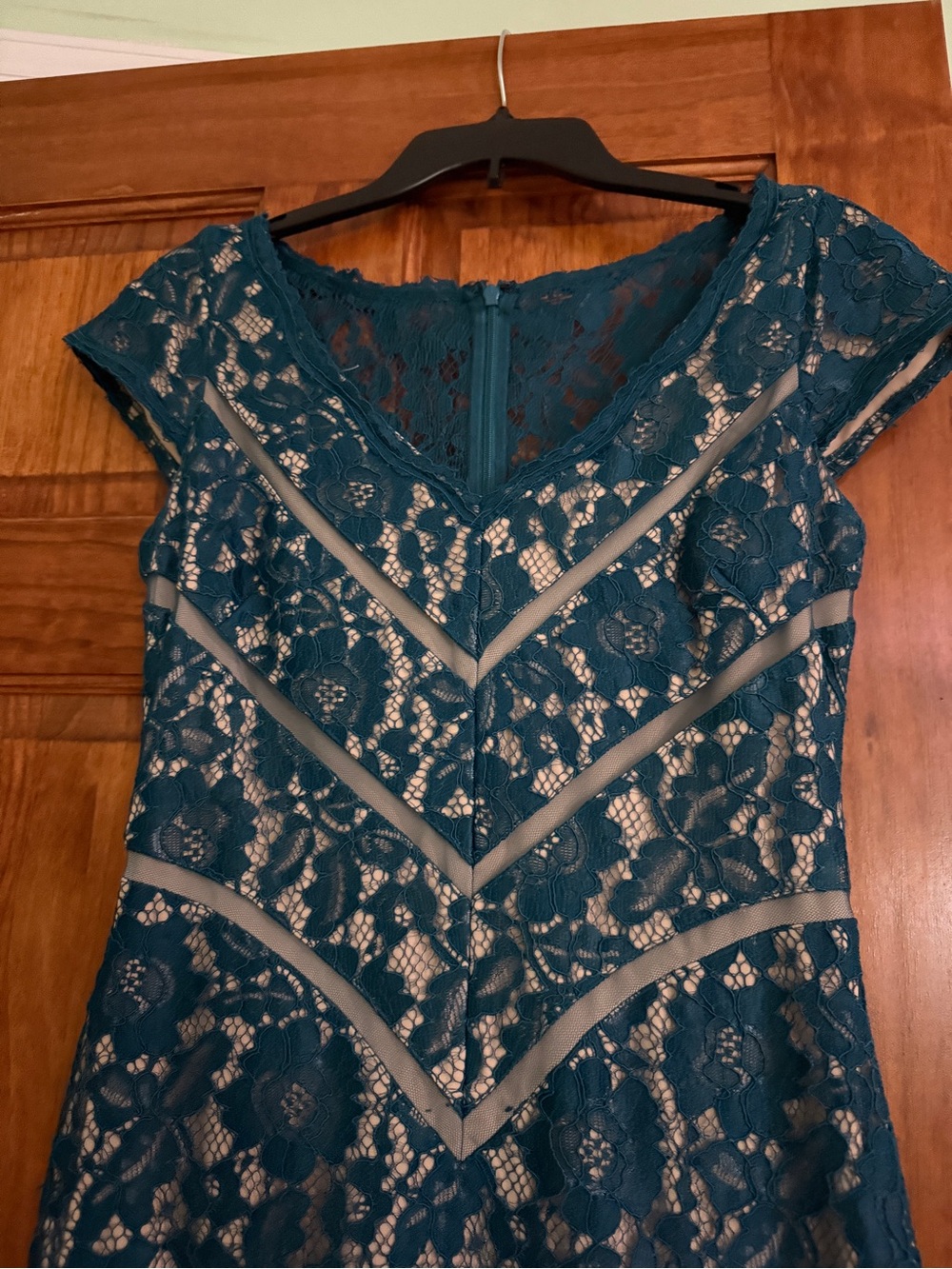 Xscape Teal Lace Evening Gown - Elegant Cap Sleeve Formal Dress - Picture 2 of 6